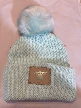Love Your Melon Star Wars the Child Mint Pom Beanie NIB Mandalorian